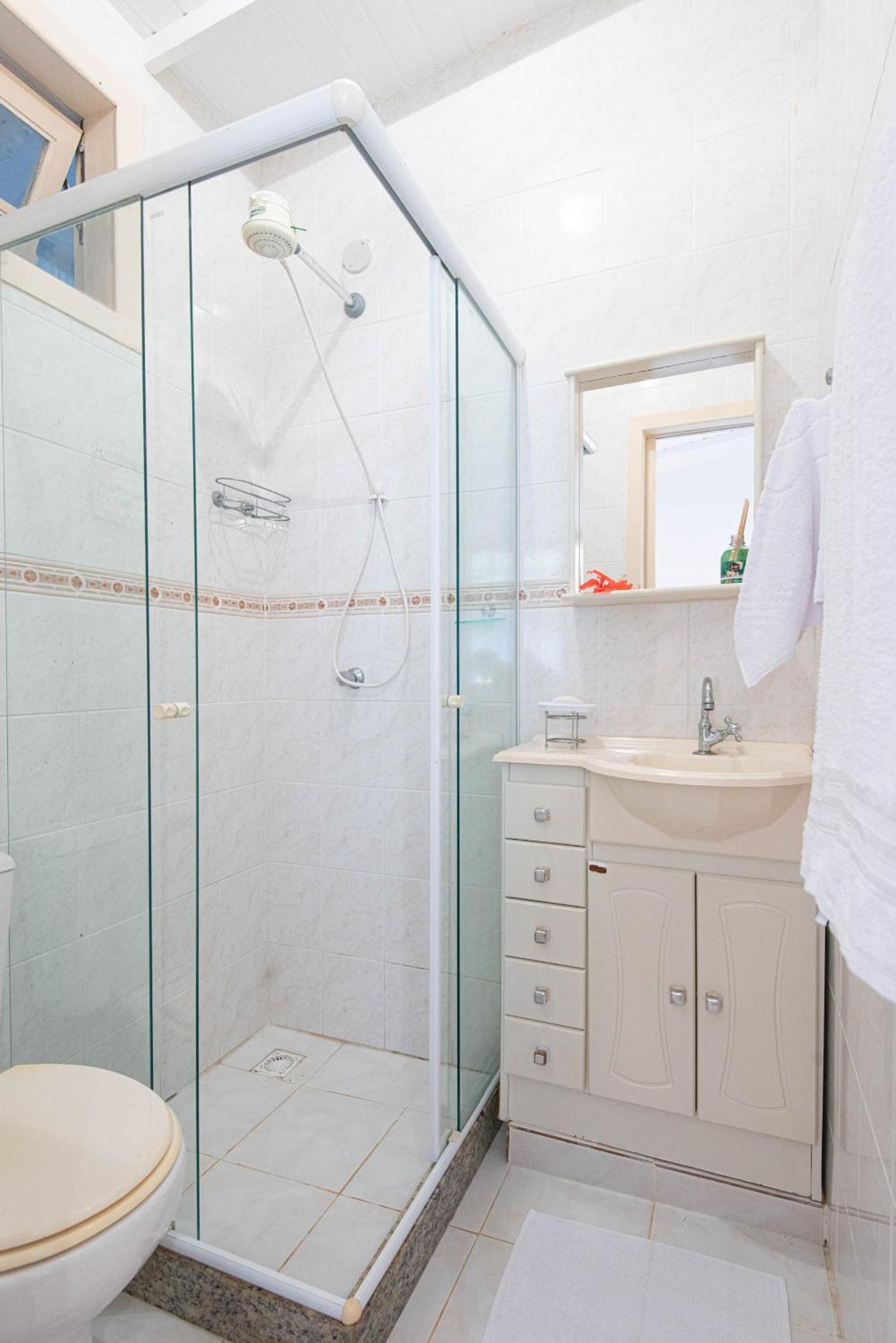 Casa com piscina na melhor localização de Búzios -WIFI 500MB, SMART TV 4K - agua e luz cobrados a parte Exterior foto