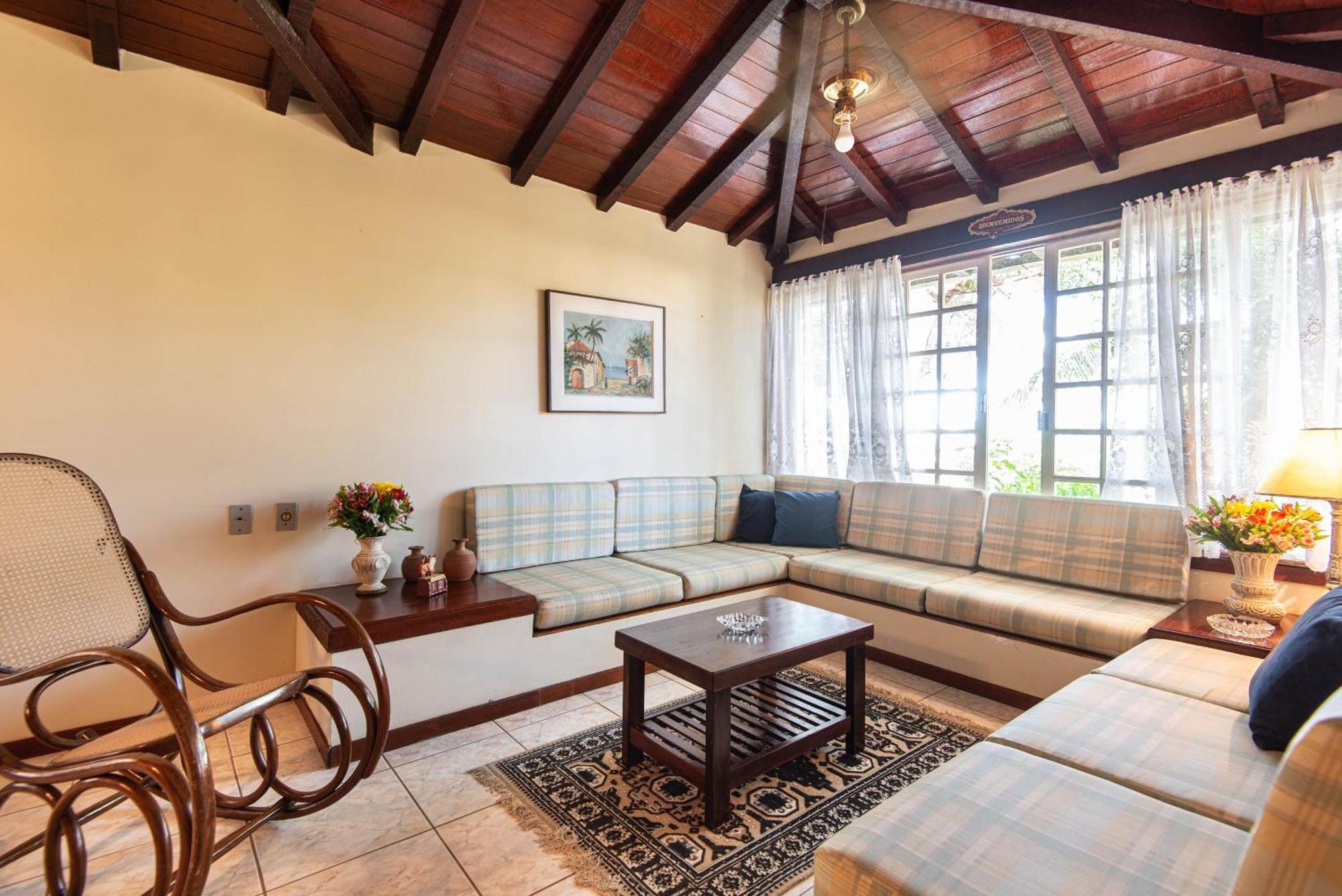 Casa com piscina na melhor localização de Búzios -WIFI 500MB, SMART TV 4K - agua e luz cobrados a parte Exterior foto
