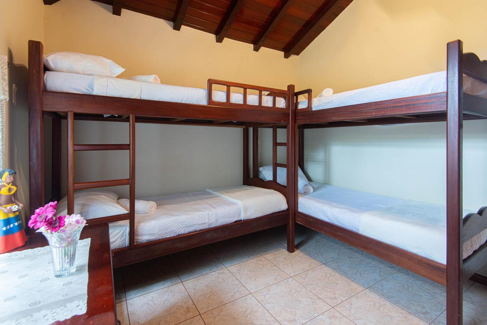 Casa com piscina na melhor localização de Búzios -WIFI 500MB, SMART TV 4K - agua e luz cobrados a parte Exterior foto
